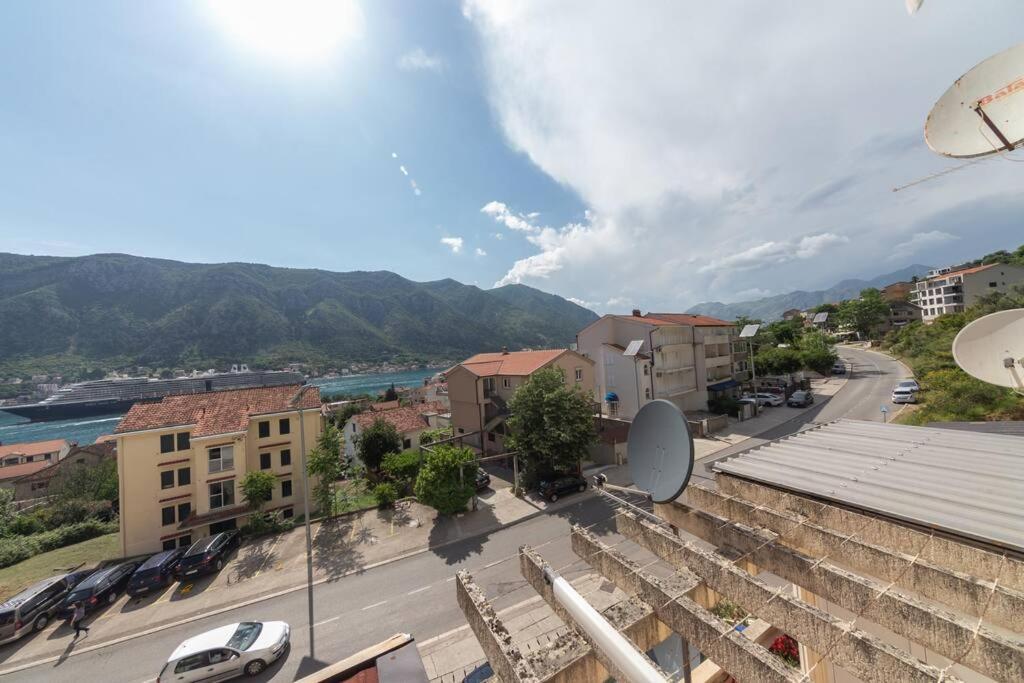 Sailor'S Knot Apartment - Central And Amazing Sea View Kotor Buitenkant foto